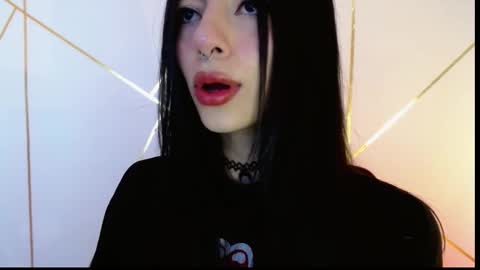 Snapshot of hollyxx_ chatting on February 24, 4:47 pm holly online show from February 24, 4:47 pm