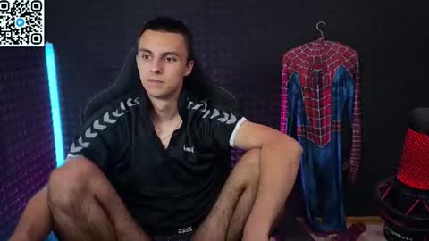 Hols online show from June 17, 10:26 pm
