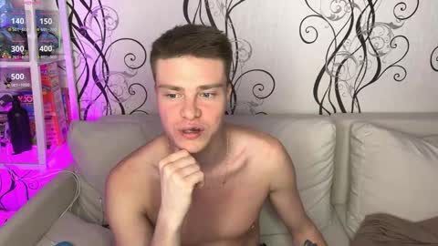 holy_eggs_00 online show from March 30, 7:25 pm