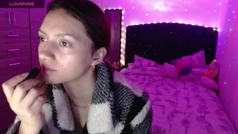 Juli online show from October 8, 3:56 am