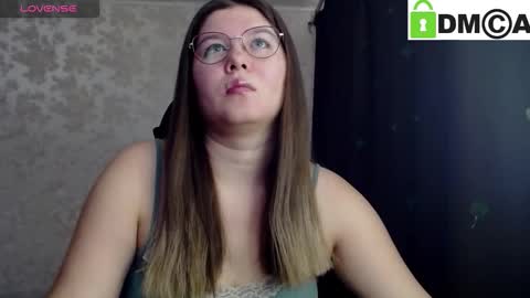 Snapshot of holy_michela chatting on October 6, 4:08 am Welcome guys Pleasure to see you all here My name is MichaelaTip menu is active Private is open online show from October 6, 4:08 am