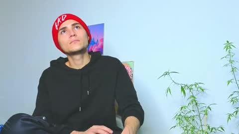      online show from March 18, 6:19 am