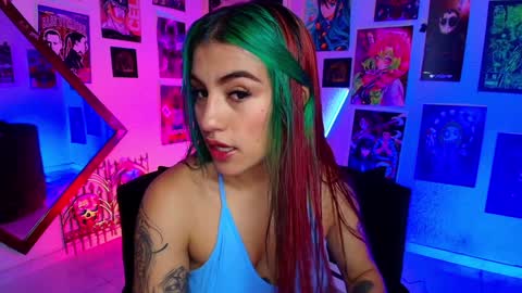 Snapshot of holyeva chatting on January 28, 12:15 am online show from January 28, 12:15 am