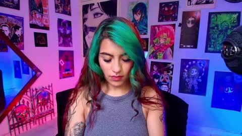 Snapshot of holyeva chatting on January 28, 5:24 pm online show from January 28, 5:24 pm