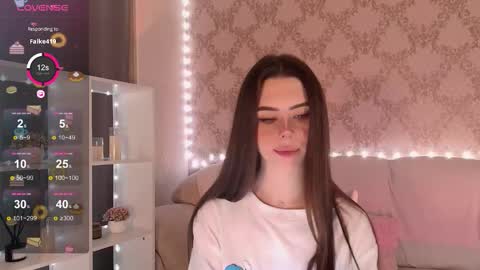 Mia online show from November 15, 4:03 am