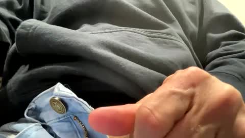 hondodeasy online show from April 21, 1:29 pm