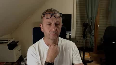 Bernd online show from October 31, 11:38 pm