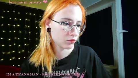 Honelints boyblonde hair AsterMIntfemboybrown hair online show from January 28, 6:39 pm