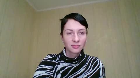 honey 777  online show from February 15, 11:53 am