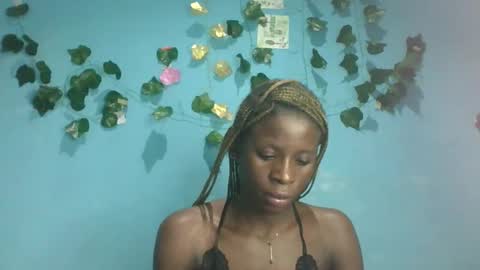 Queen online show from October 1, 7:02 pm