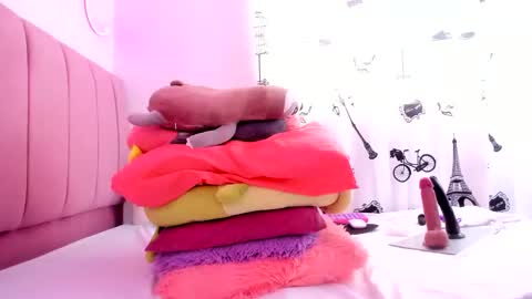 Jhenna martinez online show from September 18, 4:44 pm