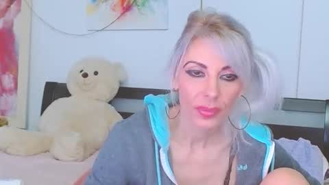 honey_lara online show from March 10, 2:16 am