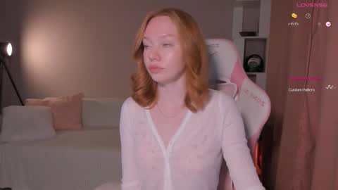 Snapshot of honeyautumn chatting on October 7, 9:55 pm honeyautumn online show from October 7, 9:55 pm