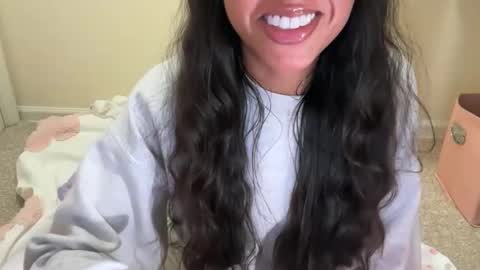 honeybeebaby12 online show from November 2, 3:06 am