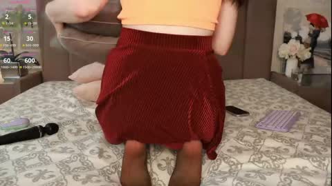 Caroline online show from May 25, 9:15 am