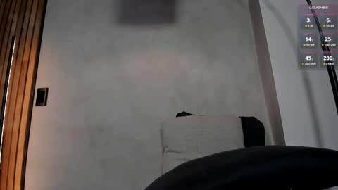 Sofia independent model online show from September 12, 11:12 am