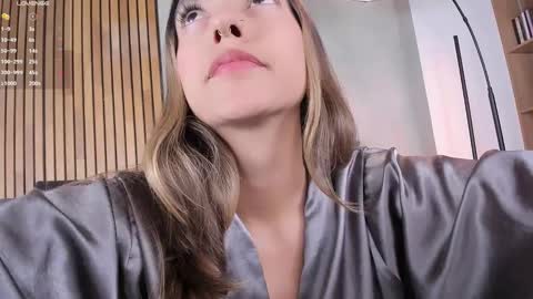 Sofia independent model online show from February 25, 11:21 am