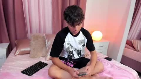 honeymoon_sariel online show from November 2, 7:47 pm