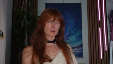 Noelle online show from November 4, 3:30 am