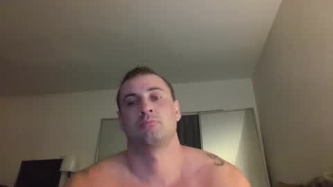 Snapshot of honorablyrespectedgent chatting on October 15, 2:59 am Andrew online show from October 15, 2:59 am