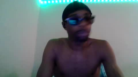 blackhoodcouple online show from January 7, 8:03 am