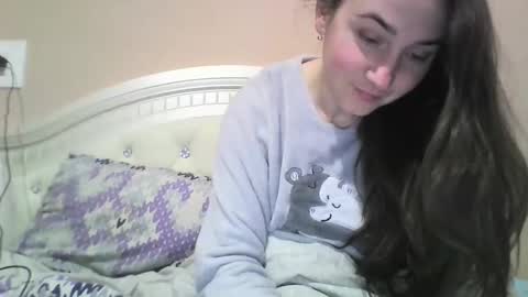 hootloove69 online show from January 18, 8:30 pm