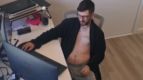 hopefulguy86 online show from October 6, 10:38 pm