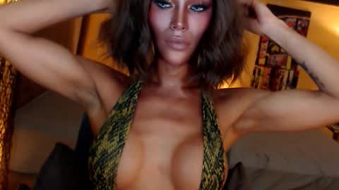 horny_ayahh online show from October 28, 8:48 am