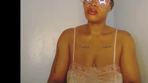 horny_ebonygirl_ online show from February 27, 9:35 am