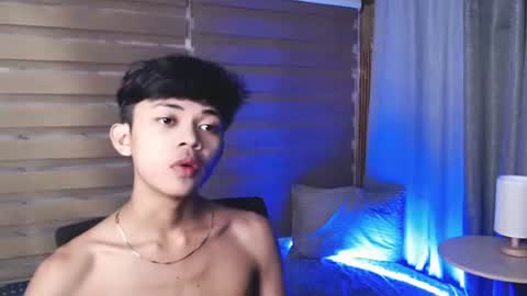 horny_joshxxx online show from April 12, 9:35 am