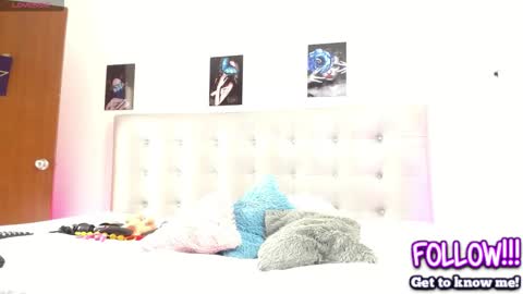 Juliette Roberts online show from March 8, 1:37 pm