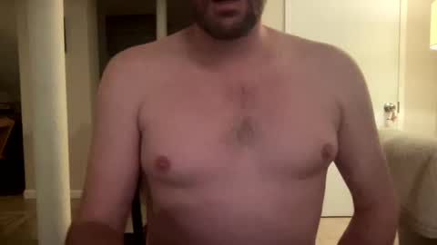 Snapshot of hornybottomdaddy chatting on December 8, 4:44 am hornybottomdaddy online show from December 8, 4:44 am