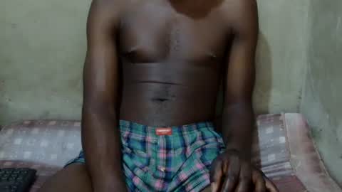 hornyboy9102003 online show from April 12, 9:13 am