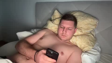 hornyboy95300 online show from December 29, 3:24 pm