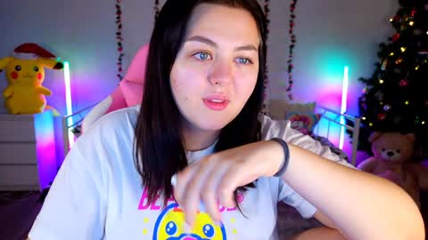 HornyCakee online show from January 5, 8:00 am