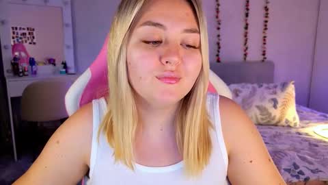 HornyCakee online show from November 6, 3:04 pm