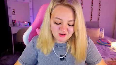 HornyCakee online show from October 6, 11:17 am