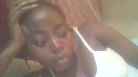 hornygal001 online show from January 8, 7:36 am