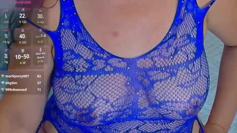 Snapshot of hornylatimommy chatting on October 7, 7:32 pm Natasha online show from October 7, 7:32 pm