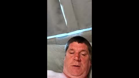 hornyman6942842 online show from April 7, 7:05 pm