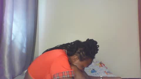 Snapshot of hornysouls01 chatting on September 25, 7:26 am hornysouls01 online show from September 25, 7:26 am