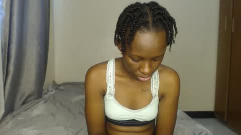 Snapshot of hornysouls01 chatting on October 18, 8:18 am hornysouls01 online show from October 18, 8:18 am