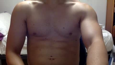 hornyspaniard93 online show from July 9, 12:09 pm