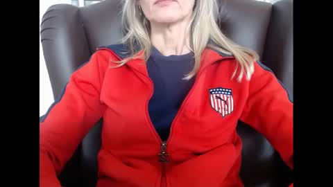 Snapshot of hornyssima chatting on September 28, 2:04 pm Hornyssima online show from September 28, 2:04 pm