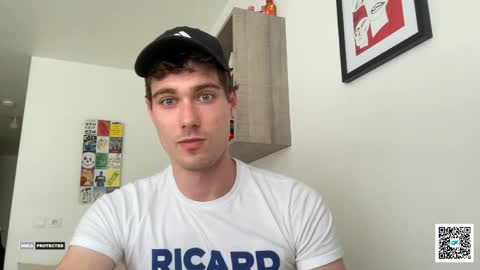 Travis online show from June 2, 9:33 am