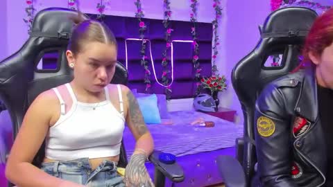 Snapshot of hornyy_mom chatting on September 20, 2:09 pm hornyy mom online show from September 20, 2:09 pm