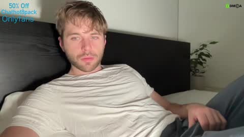 Edward aka Wolf online show from December 17, 5:07 am