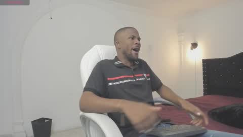 hot_alphax online show from February 18, 12:06 pm