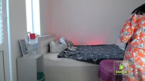 Lila online show from May 14, 3:32 pm