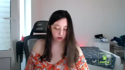 Lila online show from May 13, 3:21 pm